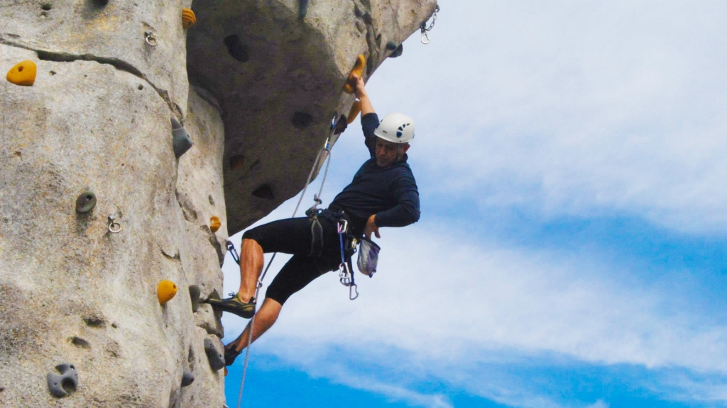 CLIMBING WALL, ROOF OF TICK ROUTE